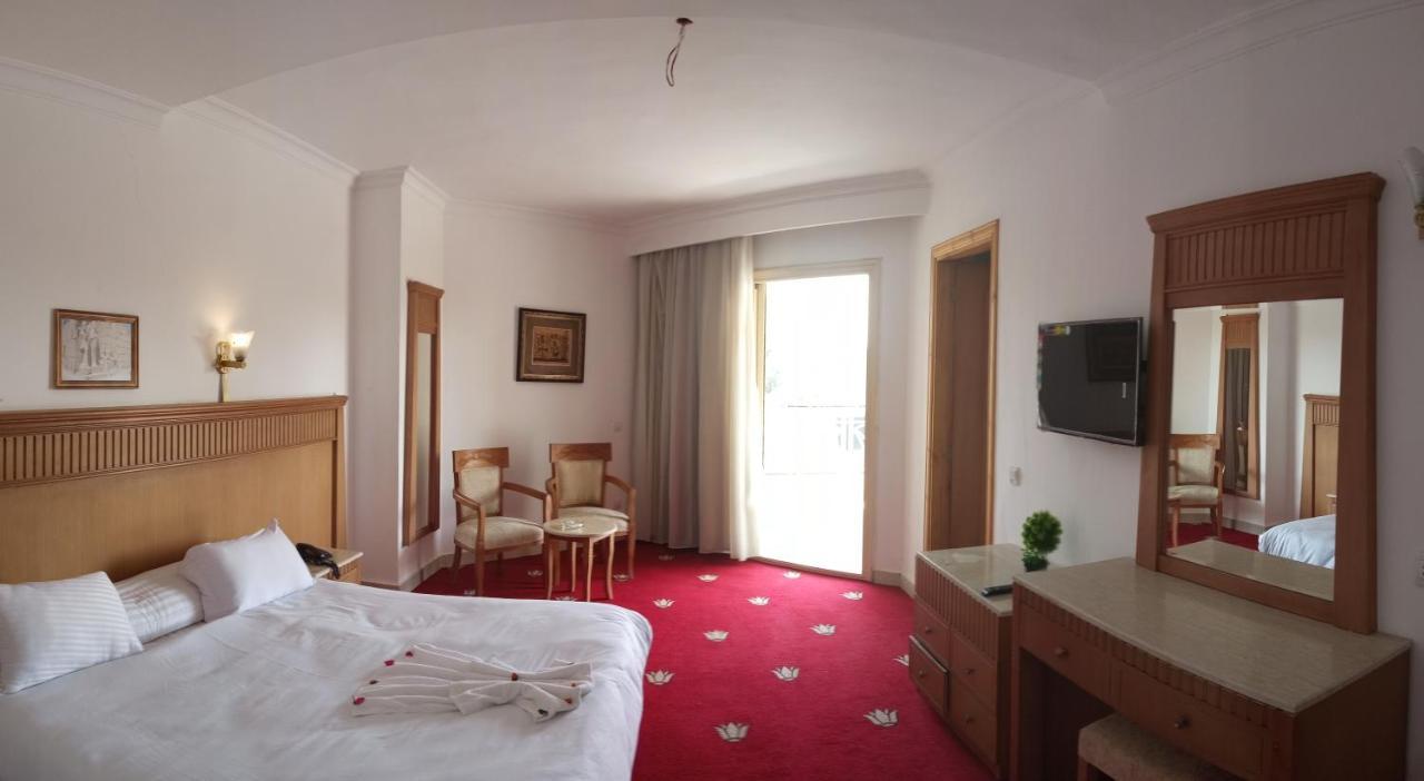 Regency Pyramids Hotel Kafret el-Gabal Kültér fotó
