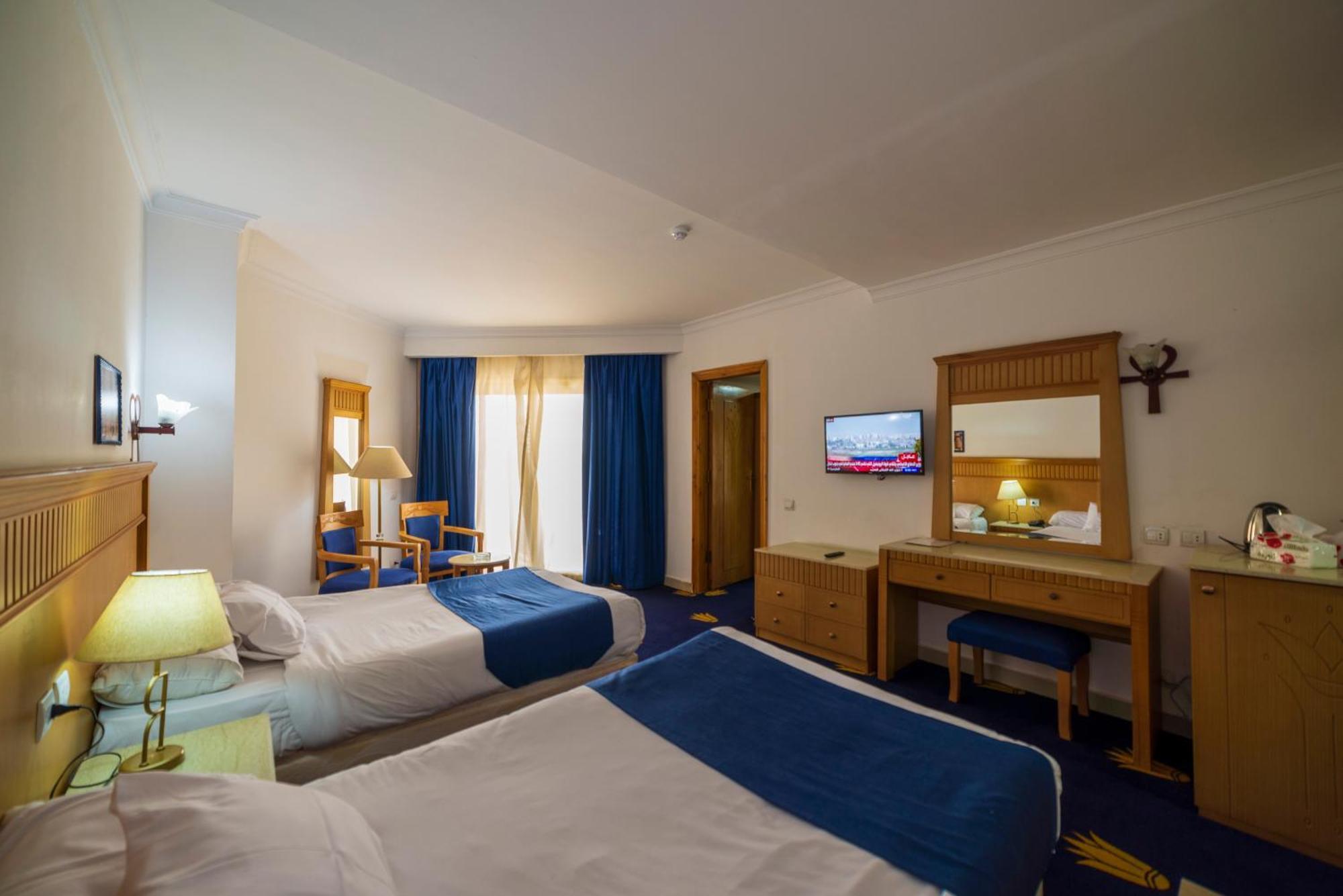 Regency Pyramids Hotel Kafret el-Gabal Kültér fotó
